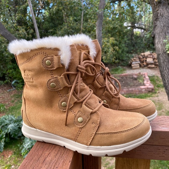 Sorel Shoes - NEW Sorel Explorer Joan Boot